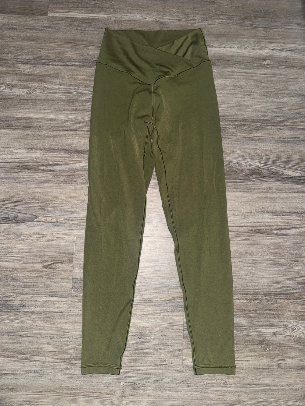 V-Waist Olive High-Rise Women's Leggings